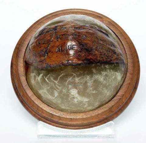 MO63.4852 Coconut shell paperweight with PT109 rescue message